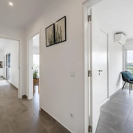 Adao Lobo Nyaraló Cadaval