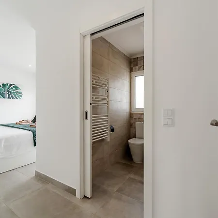 Adao Lobo Tatil Evi Cadaval